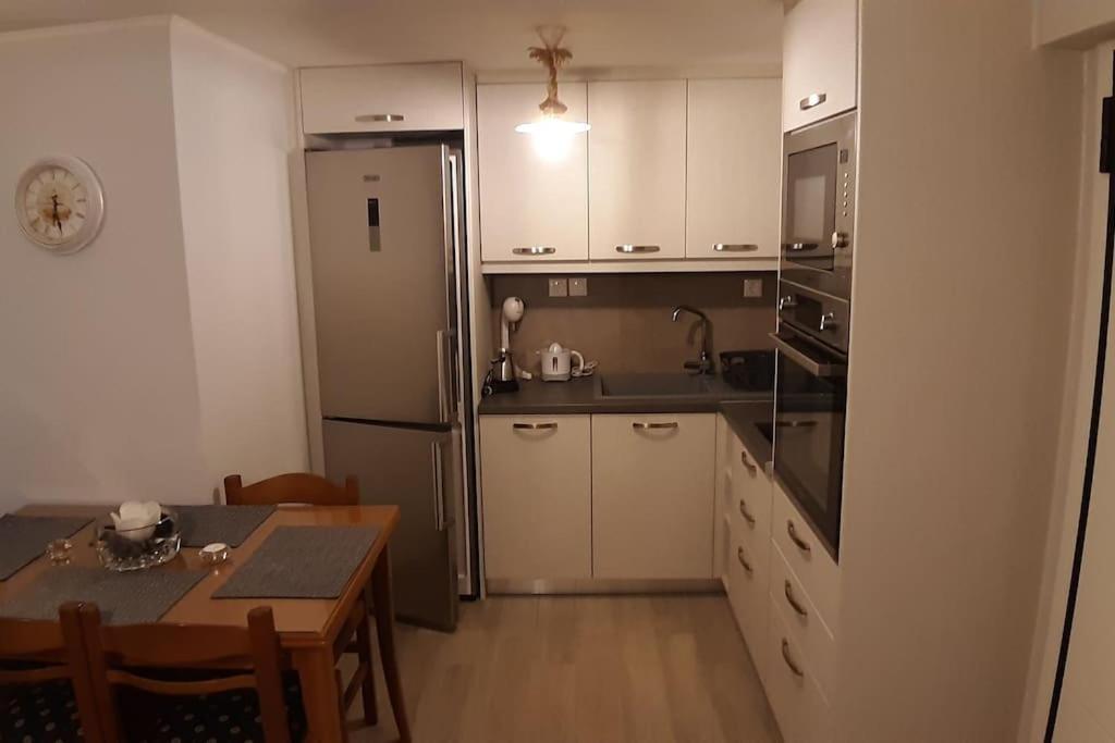 Lakka Apartment *